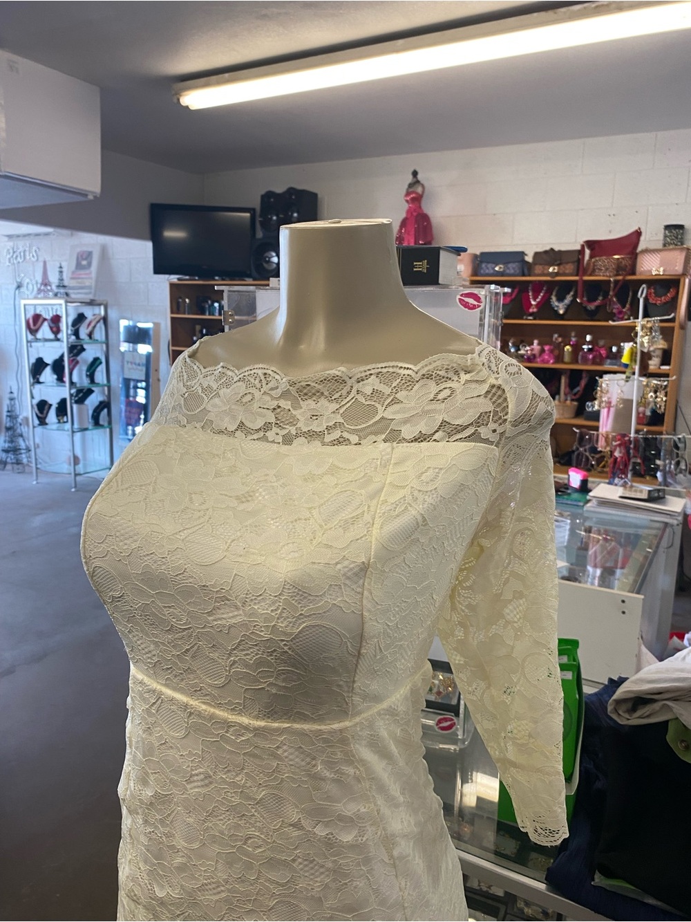 torrid cream Lace Midi Dress with Boat Neck - Picture 2 of 4
